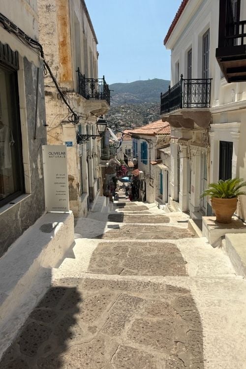 Wandering the narrow hills in Poros