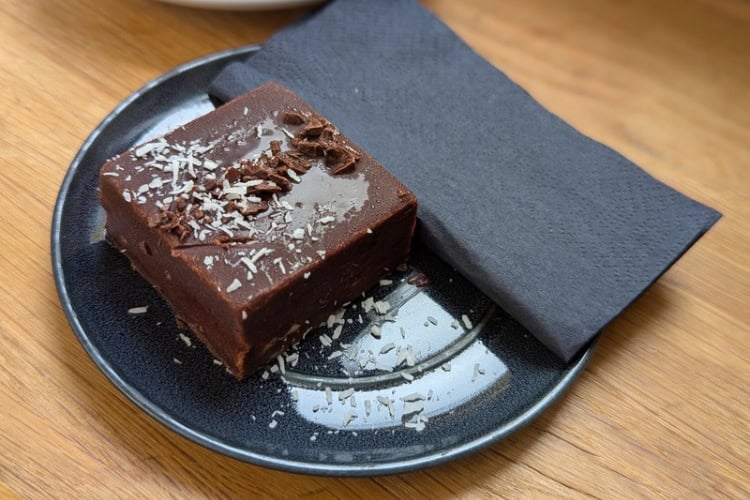 Vegan sweet treat at Kuub Coffee. Photo by Keri G