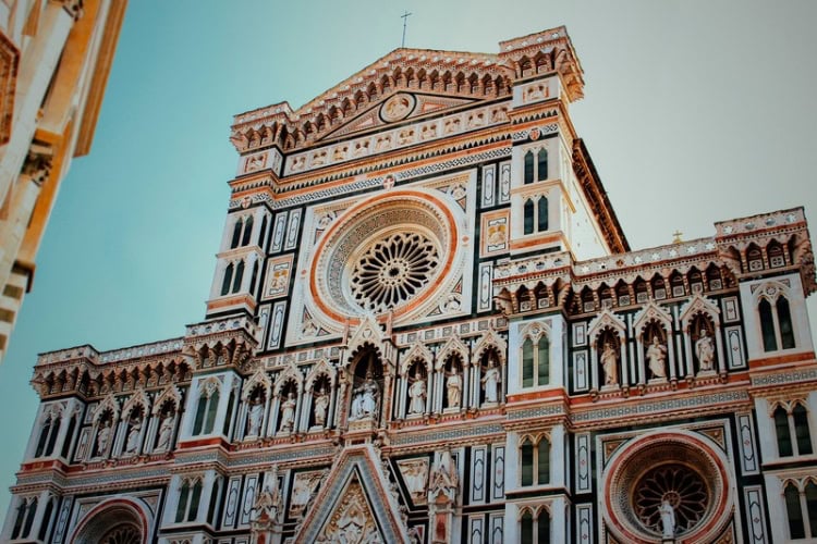 Florence Cathedral facade in bright daylight. Photo by Keegan Everitt, Pexels