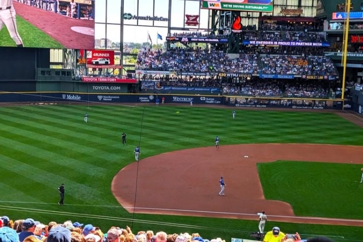 A baseball game between the Milwaukee Brewers and the Chicago Cubs. Photo courtesy of Frank Hosek