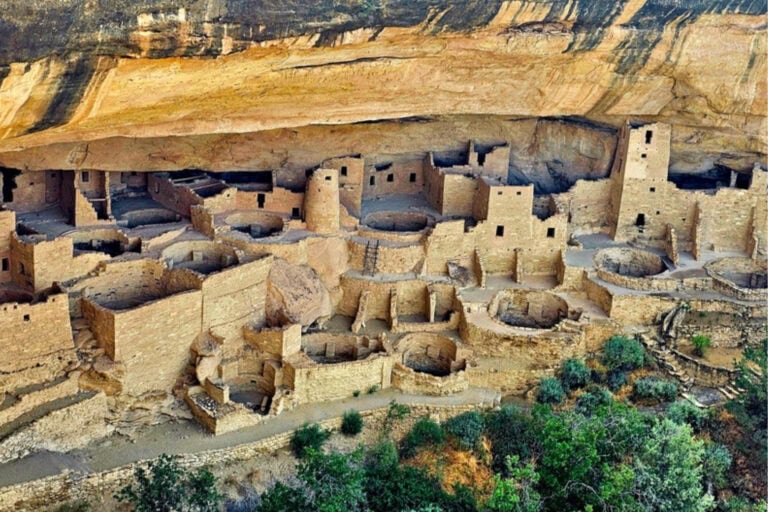 Viewing the rooms and kivas of Cliff House. Photo by Tab Hauser