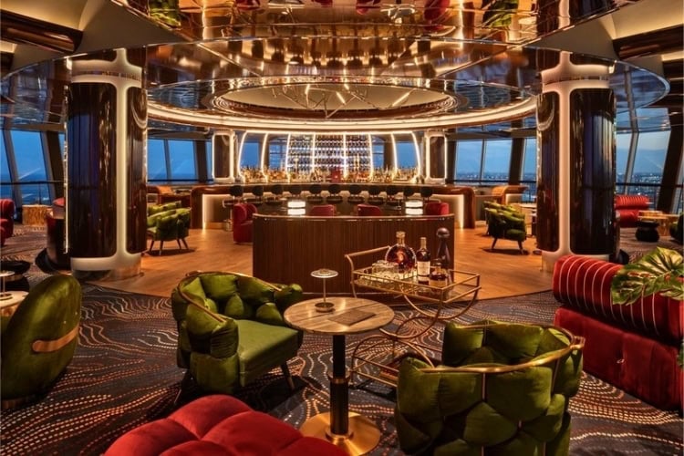 Revolving Bar with 360 Views. Photo courtesy of Pier Sixty-Six
